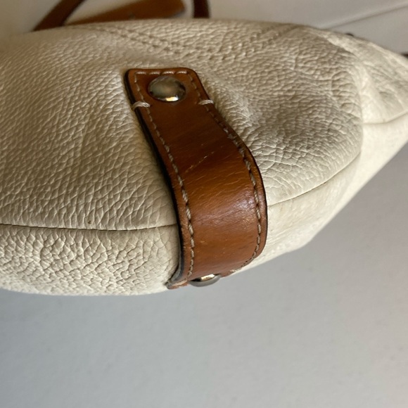 Coach Cream and Tan Leather Crossbody Bag - Picture 6 of 15